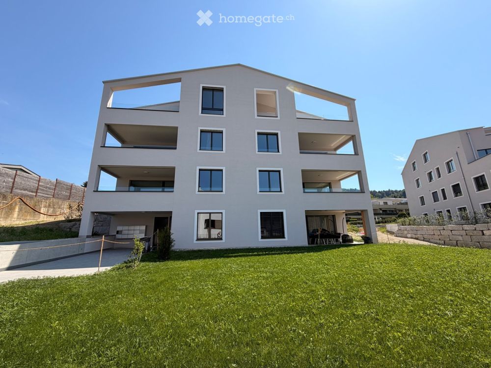 Moderne 3.5-Zimmer-Neubauwohnung mit Balkon in Altbüron - Bild 1