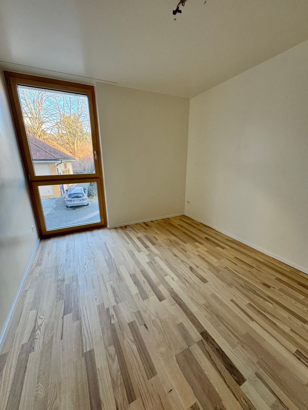 Helle Attikawohnung mit grosser Terrasse - Bild 5