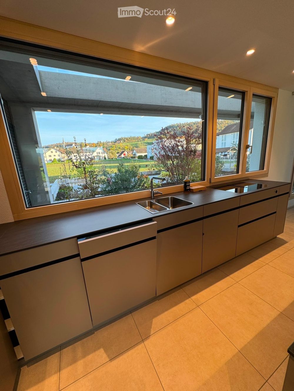 Moderne 4.5-Zimmer-Wohnung im Erdgeschoss in Würenlingen - Bild 3