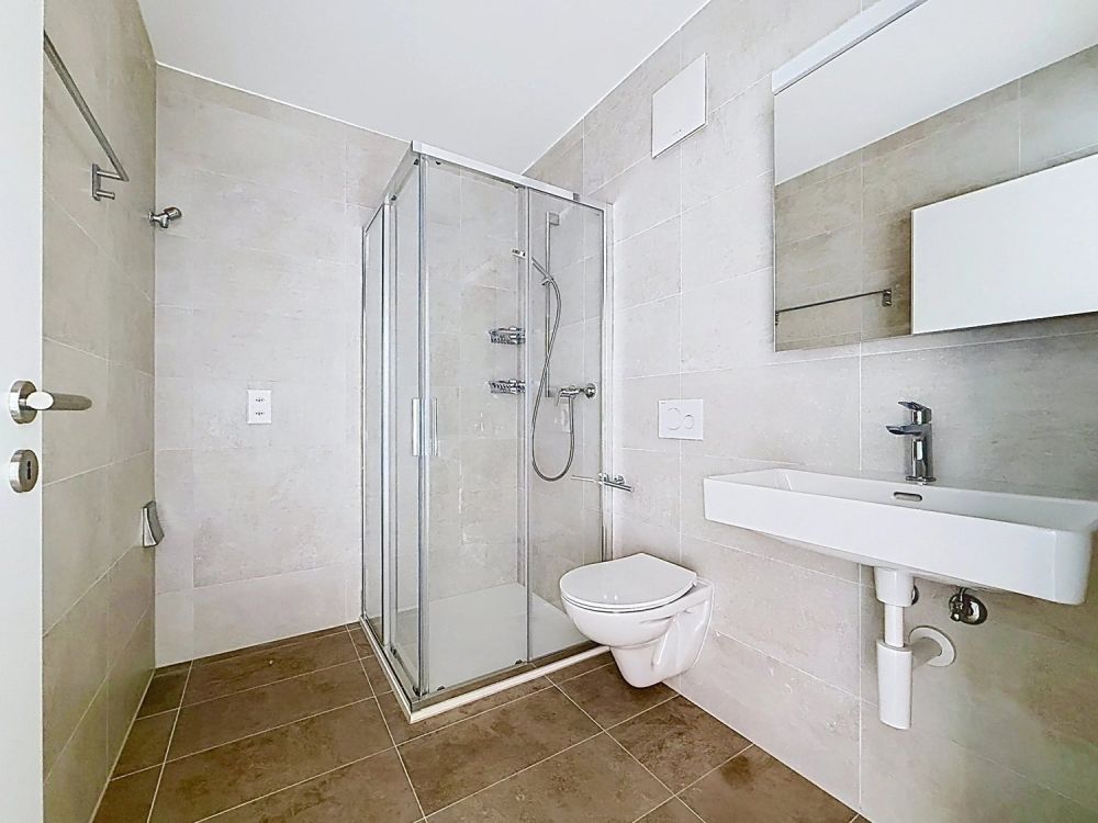 Zu vermieten in Uvrier großes 2.5-Zimmer-Attikapartment mit Terrasse - Bild 11