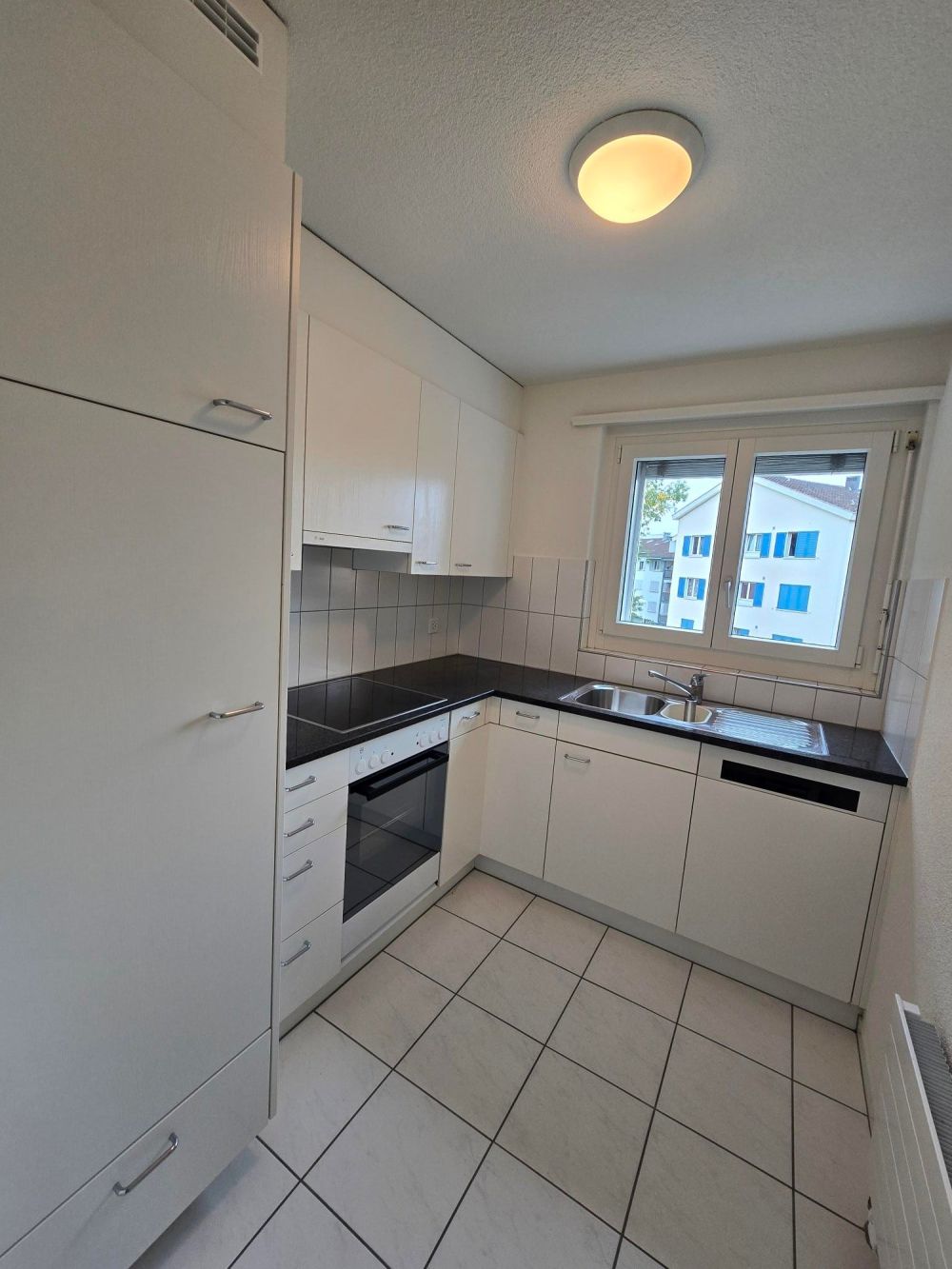 Renovierte 3 Zimmer Wohnung mit Balkon in Baar - Bild 5