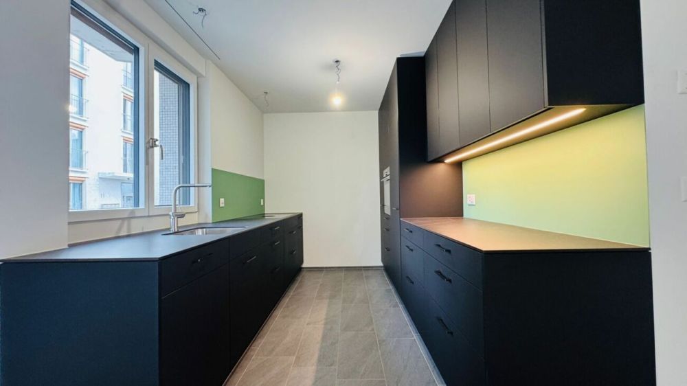 Neuwertige 3.5-Zimmer EG-Wohnung im Eigentumsstandard mit eigenem Eingang, eigenem Waschturm und separatem WC - Bild 3