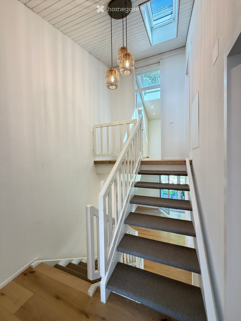 Erstbezug nach Totalsanierung – hochwertiges 5.5-Zimmer-Haus mit Garten - Bild 4