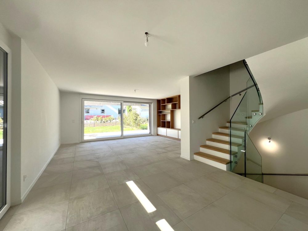 Magnifique maison jumelle neuve de 4.5 pièces avec grand jardin privatif - Bild 6
