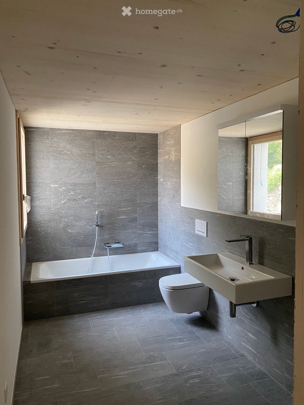 Moderne 3.5-Zimmer-Terrassenwohnung im Neubau in Cunter, Graubünden - Bild 4