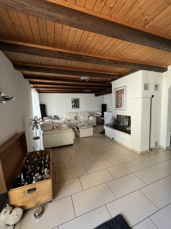 BEFRISTET | 4.5 Zimmer-Masionettewohnung in Seewen - Bild 2