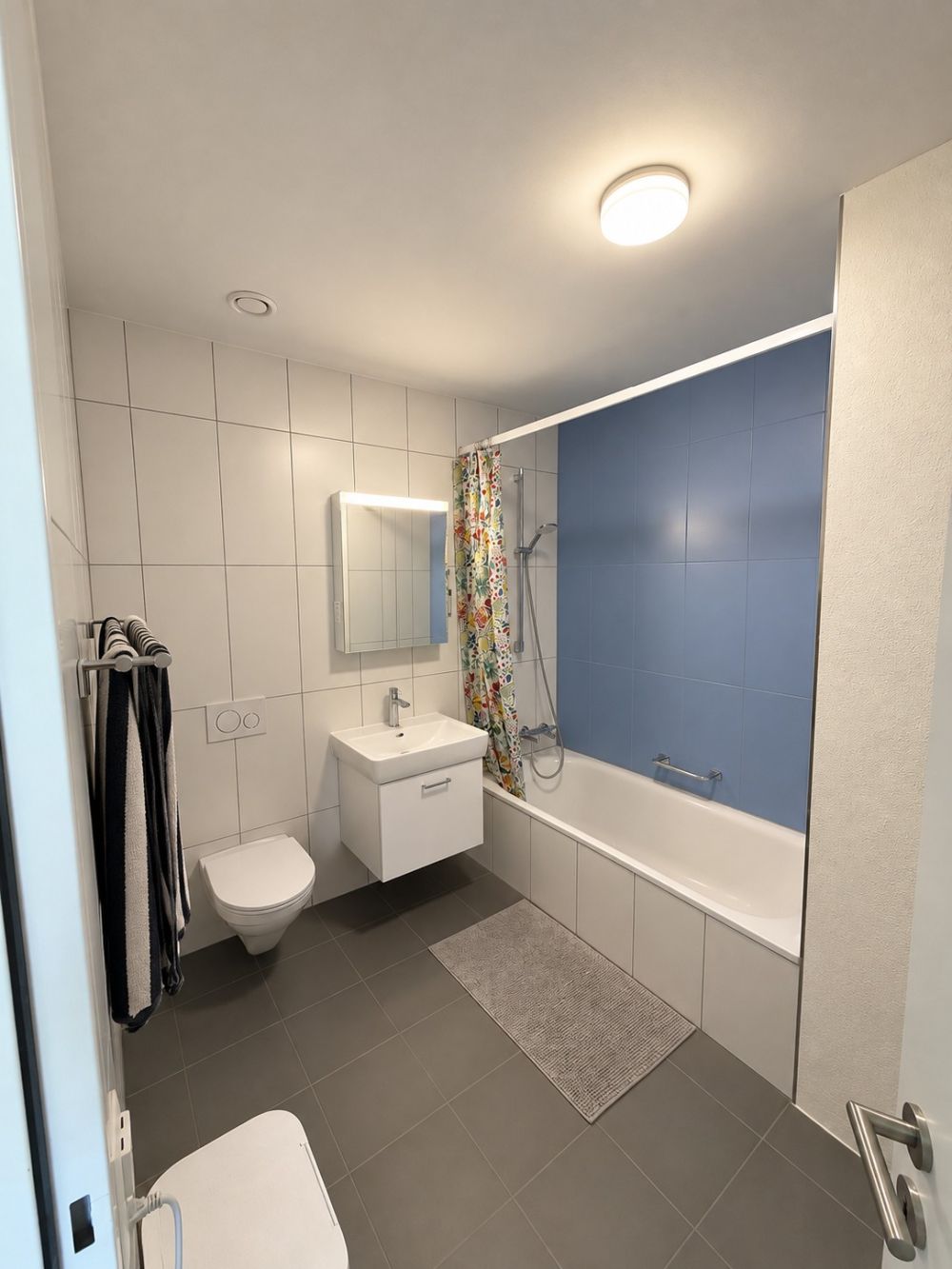 Helle 3.5-Zimmer-Wohnung im 5. OG mit Loggia und Balkon in Kriens - Bild 6