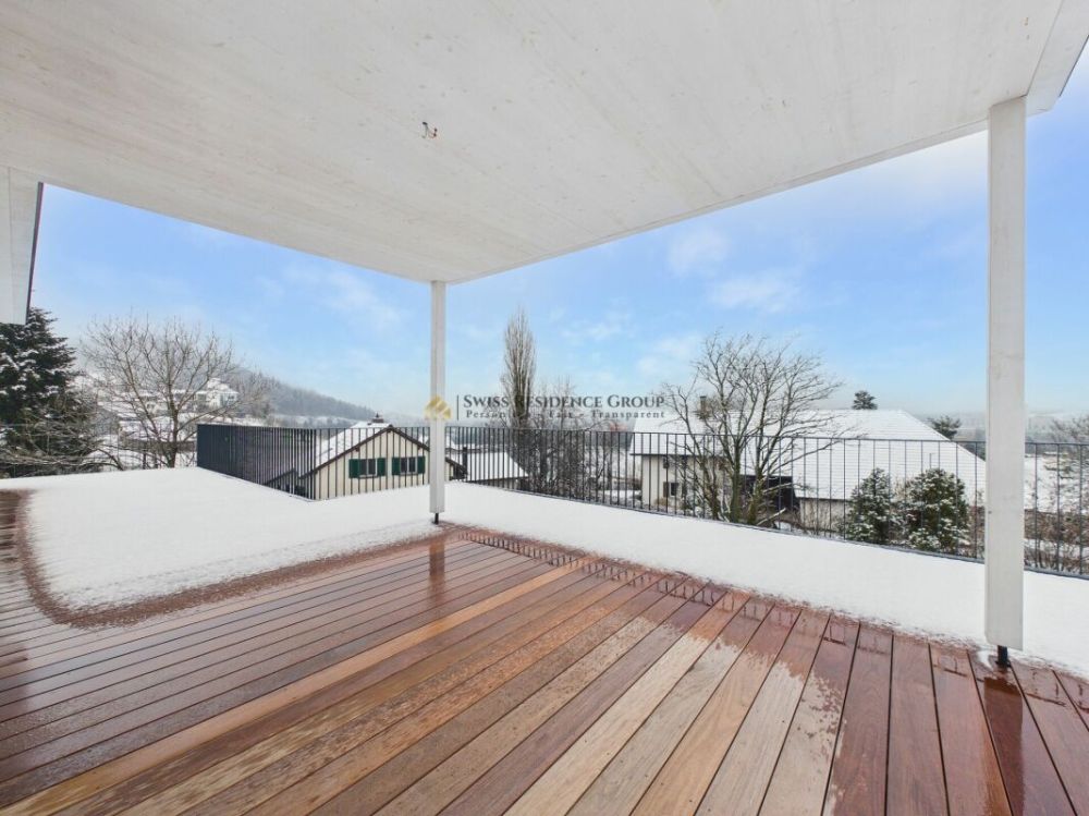 Renovierte Wohnung mit beneidenswerter Aussicht - Bild 8