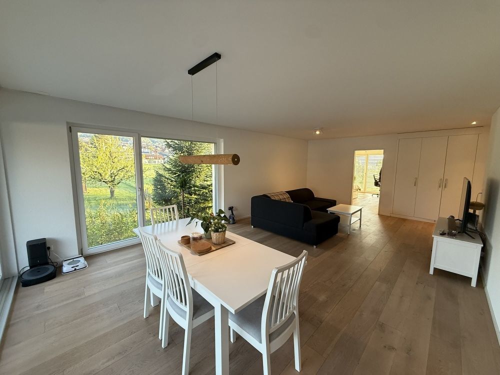 Charmante 4.5-Zimmerwohnung in Hägendorf - Esszimmer