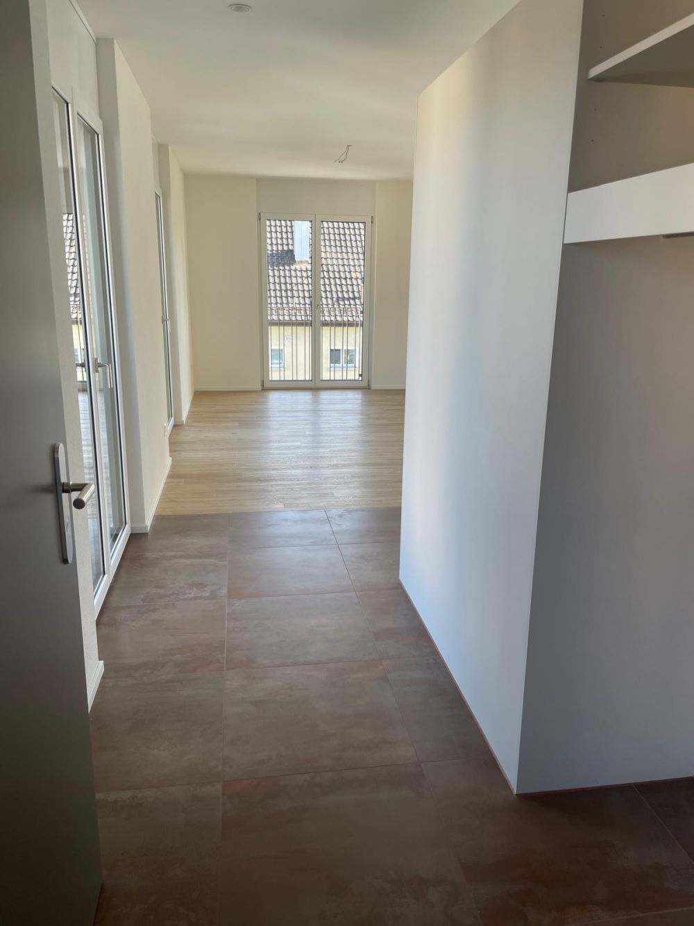 Moderne 4.5-Zimmer-Dachwohnung mit Balkon in Wil - Bild 5