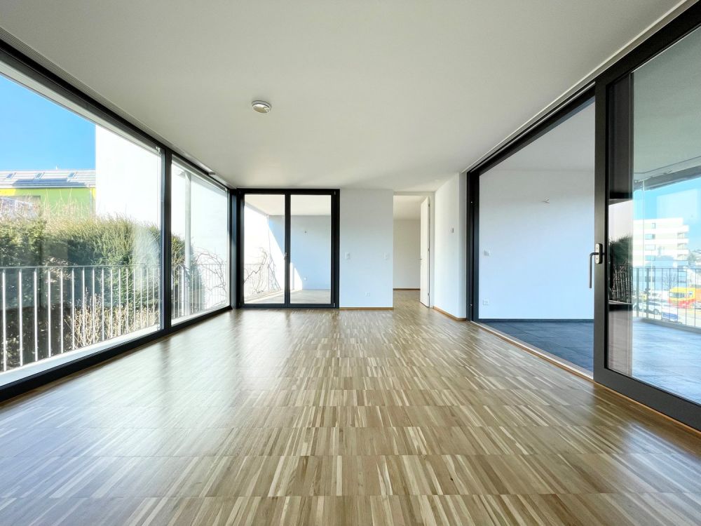 Rooftop! Helle Wohnung mit rieser Dachterrasse an zentraler Lage! - L2131-122 Wohnzimmer 3