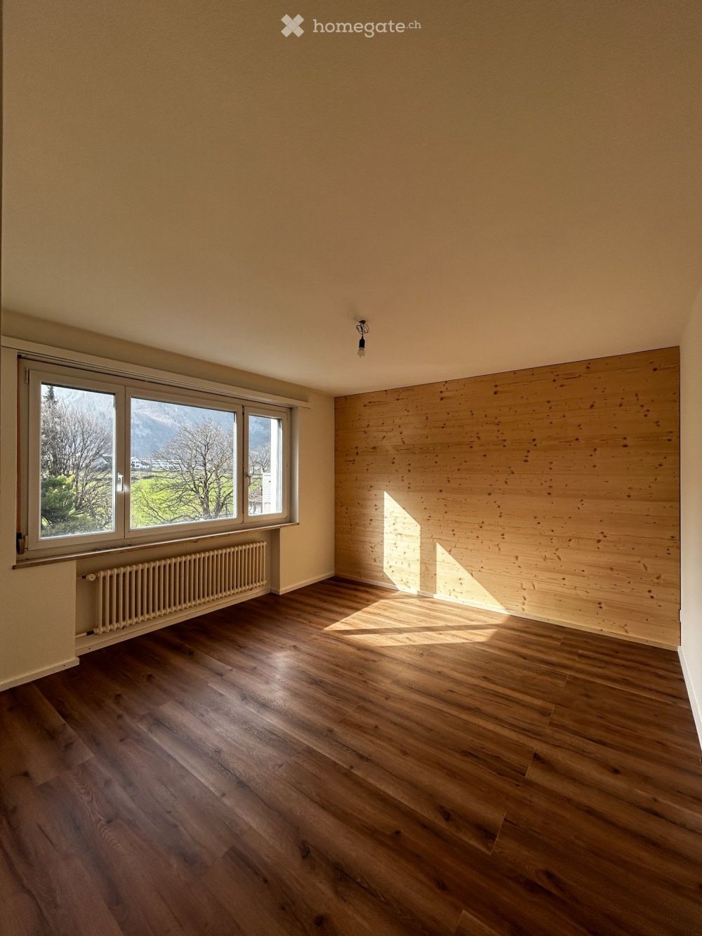 Renovierte 4-Zi-Wohnung mit toller Aussicht in Stadtnähe - Bild 8