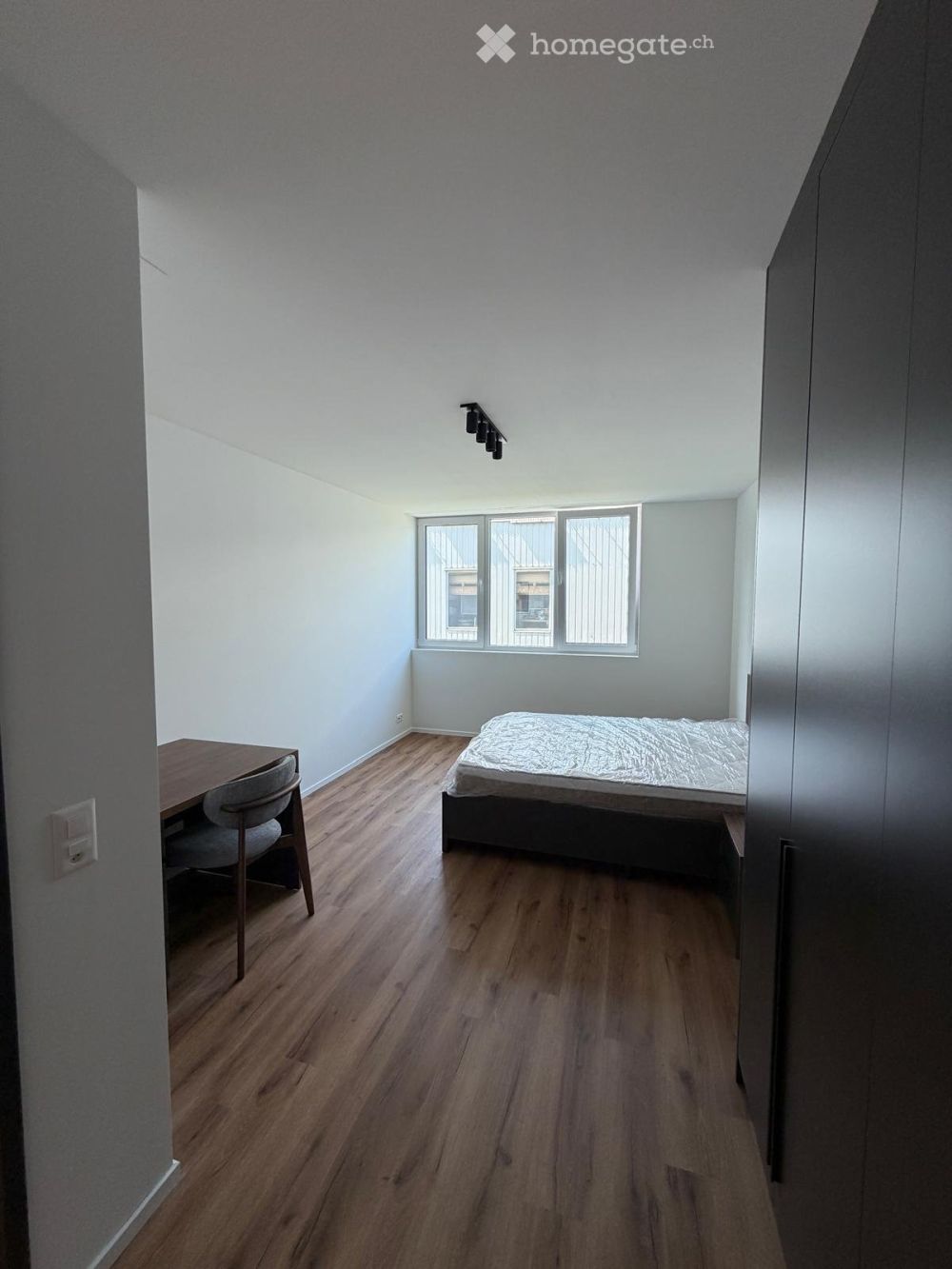 Moderne möblierte 5-Einzelzimmer-Wohnung im Neubau mit Terrasse & Lift - Bild 3