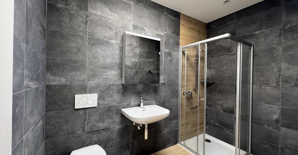 05696 - Appart. 3½ PCES - IMP. CHAMP-RIOND 24 - MATRAN - Appartement 3.5 pièces - image - 8