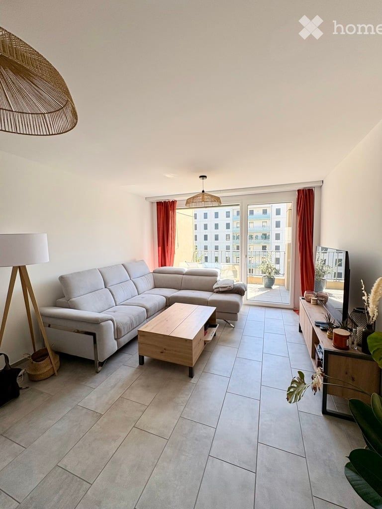Appartement lumineux et traversant 3.5 pièces au dernier étage à Nyon disponible au 1er août 2026 - Bild 1