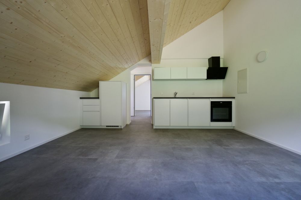 Attraktive 2 1/2 Zimmer-Wohnung an ruhiger Lage in Trun - Bild 1