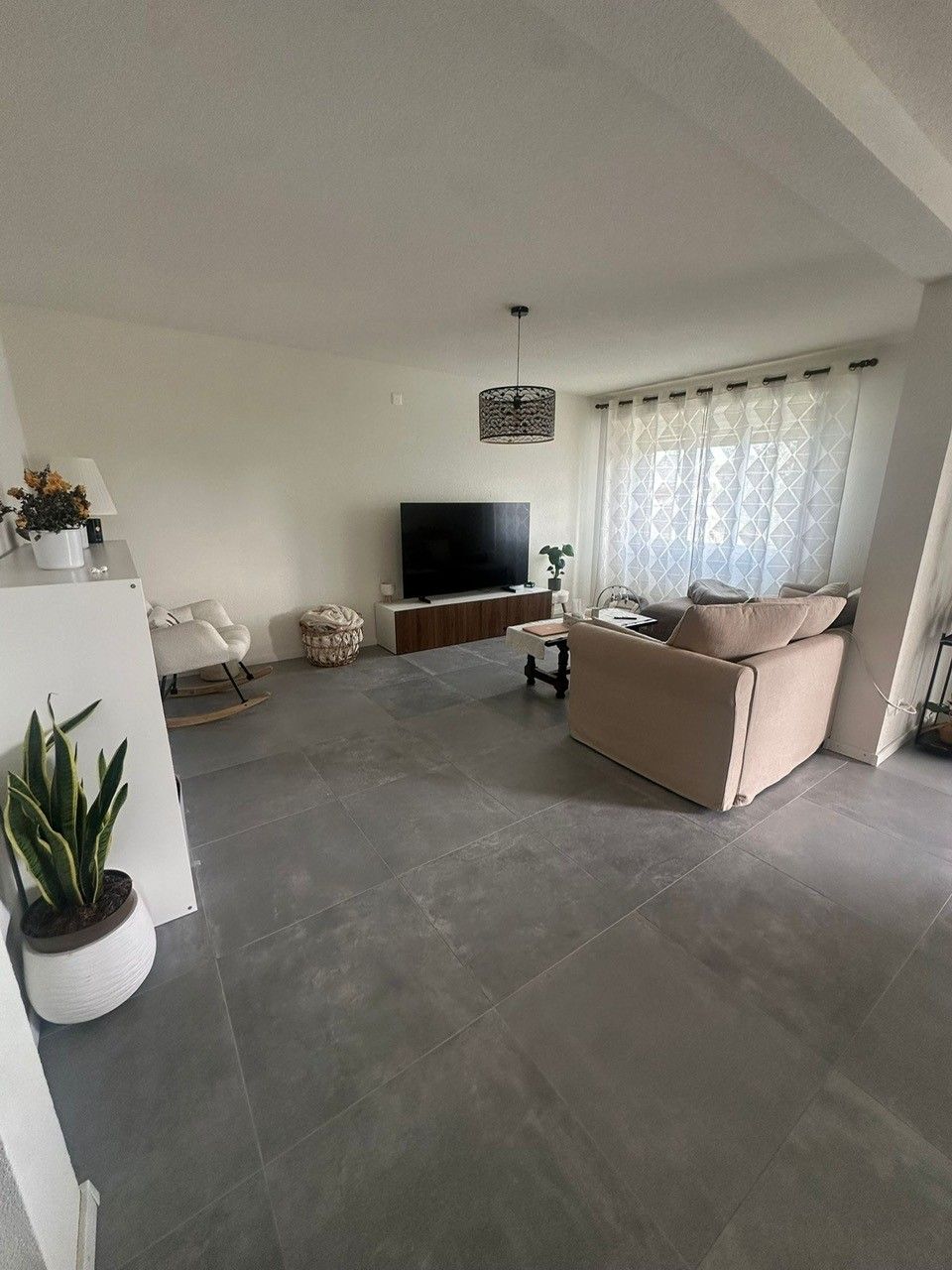 Grand appartement 3.5 pièces avec balcon 10m2, place de parc - Bild 3