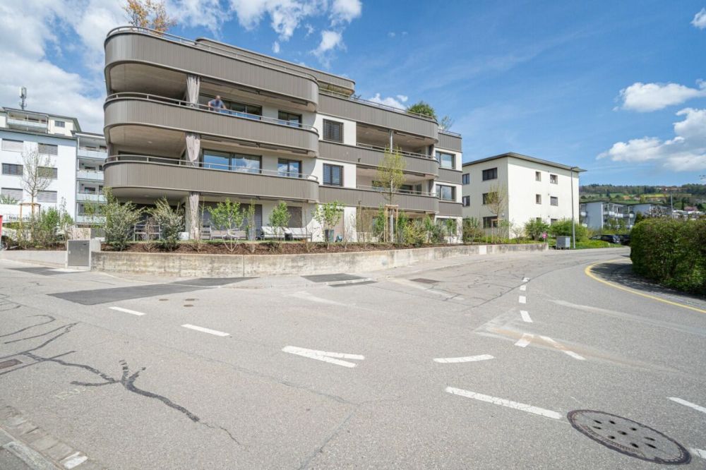 Erstbezug: Exklusive 5.5 Zimmer Neubauwohnung - Bild 1