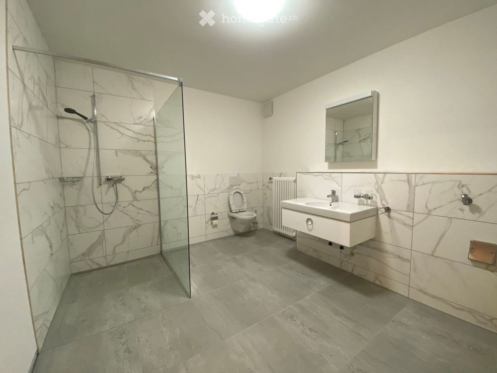 >> Grosszügige 2.5 Zimmerwohnung im Dorfzentrum << - Bild 5