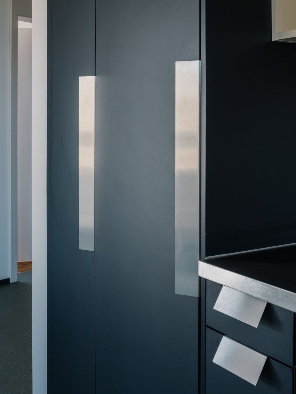 Zweitbezug Moderne 3.5-Zimmer-Wohnung mit Sicht ins Grüne - Neubau 2024 - Bild 6