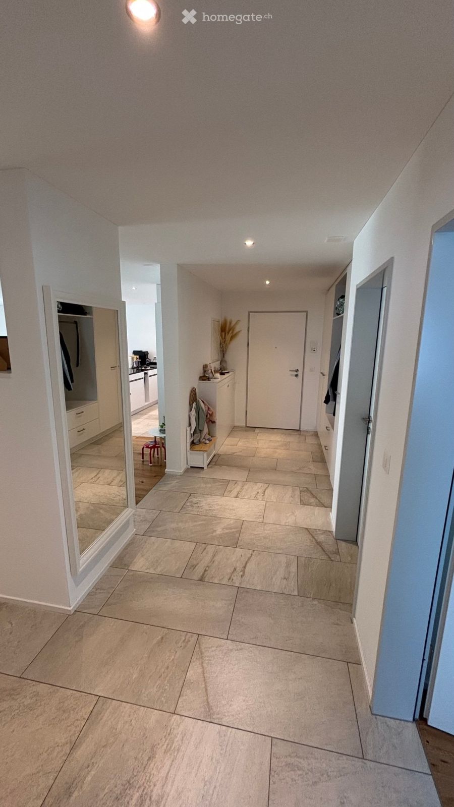 Moderne 4.5-Zimmer-Wohnung 130 m² mit grossem Garten - Bild 4