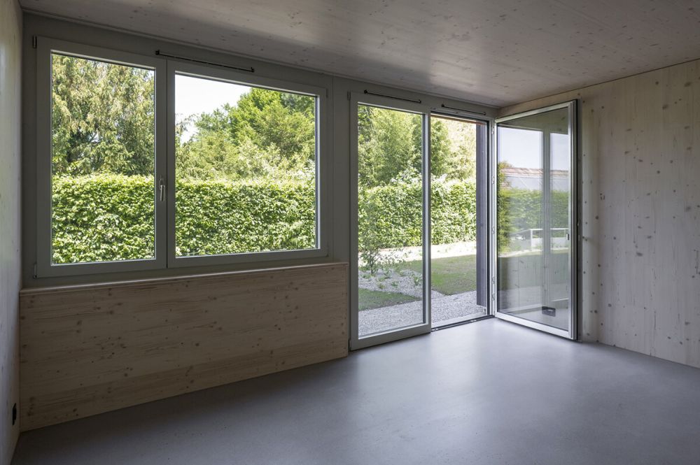 Erstvermietung: Atelier-Reihenhaus im Garten an sonniger ruhiger Lage - 42c_DSC5380