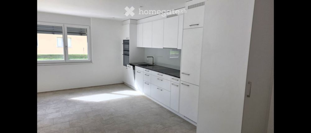 Moderne 2.5-Zimmer-Neubauwohnung in Saland - Bild 2