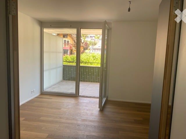 Appartement neuf de 2.5 pièces avec deux balcons à Peseux/NE, parking inclus. - Bild 6
