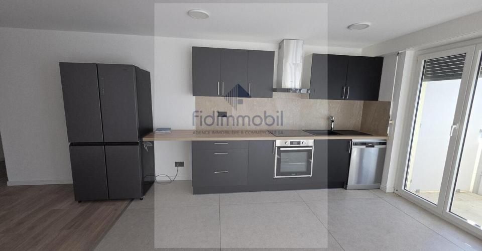 Appartement de 4 pièces entièrement rénové dans quartier calme - Appartement 4 pièces - image - 1