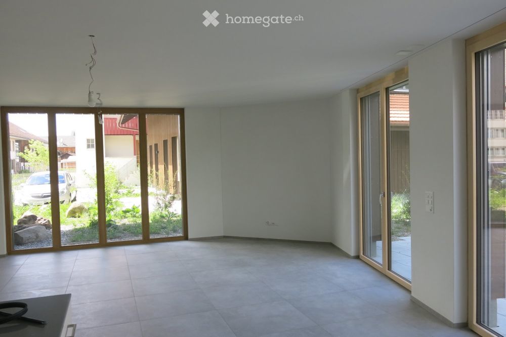 Modernes 4.5-Zimmer-Wohnung, bzw.  EFH  in Nänikon, Uster – Erstbezug ab sofort - Bild 2