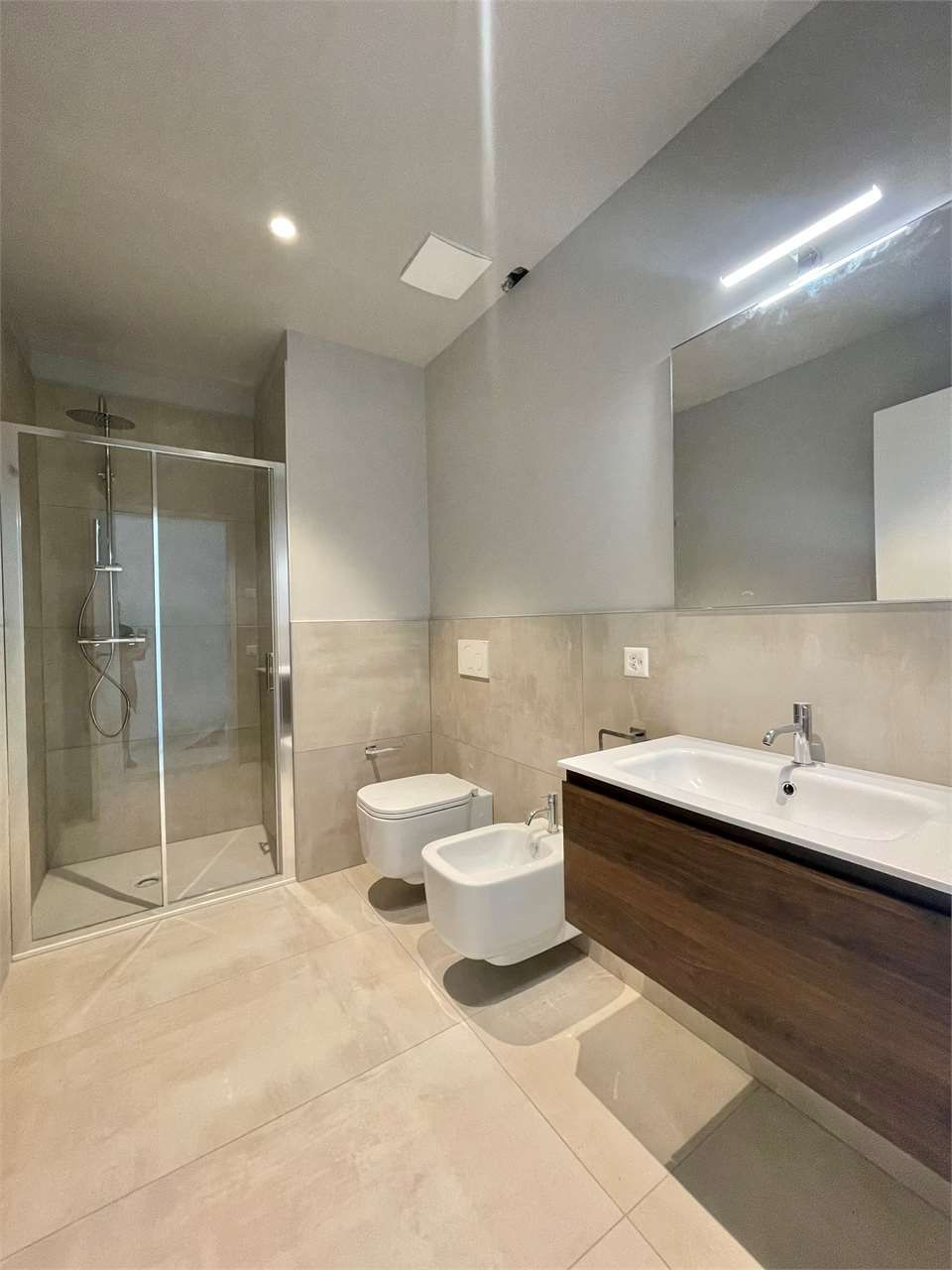 In zona Besso a Lugano, 3,5 locali moderno in affitto - Bild 5