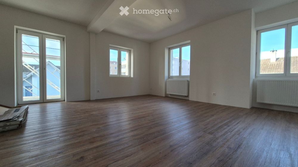 Moderne 2-Zimmer-Wohnung mit grossem Balkon - Bild 2