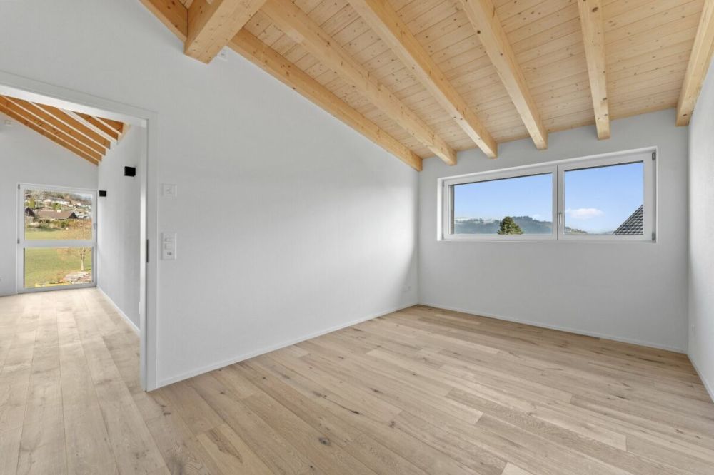 Erstbezug: moderne 3.5-Zimmerwohnung im Dachgeschoss nord - Bild 11