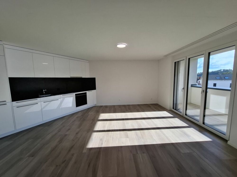 Moderne  2.5 Zi-Wohnung mit Balkon, NEUBAU, Zweitvermietung - Bild 2