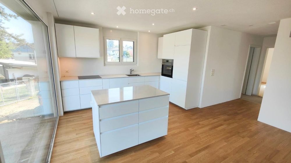 Erstvermietung: 4.5-Zimmerwohnung 120m2 EG und OG - Bild 1