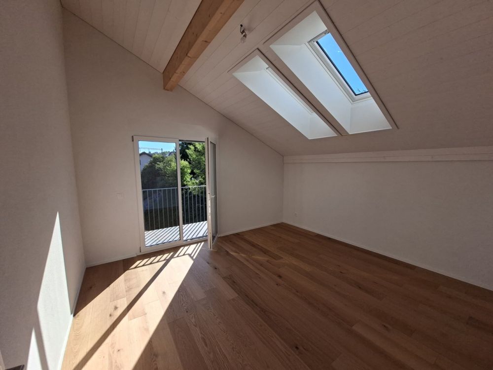 Grand appartement de 4,5 pièces sous les combles et proche de la gare - Bild 5