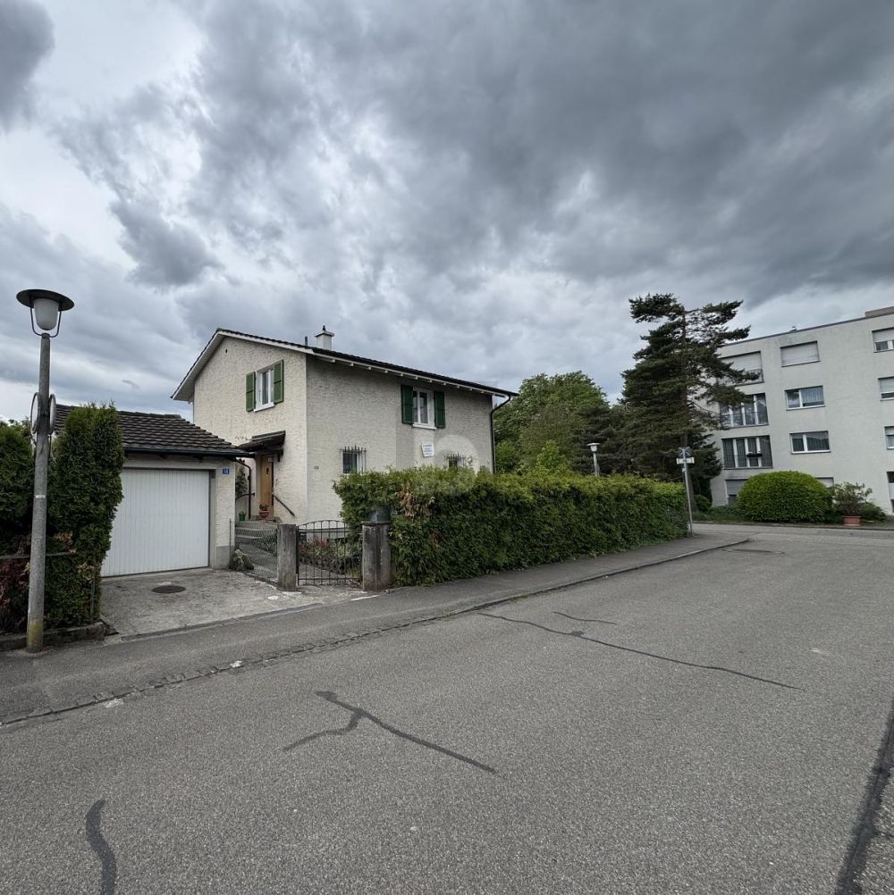 FRISCH RENOVIERT, FREISTEHEND, EINFACH ZUHAUSE - Bild 2