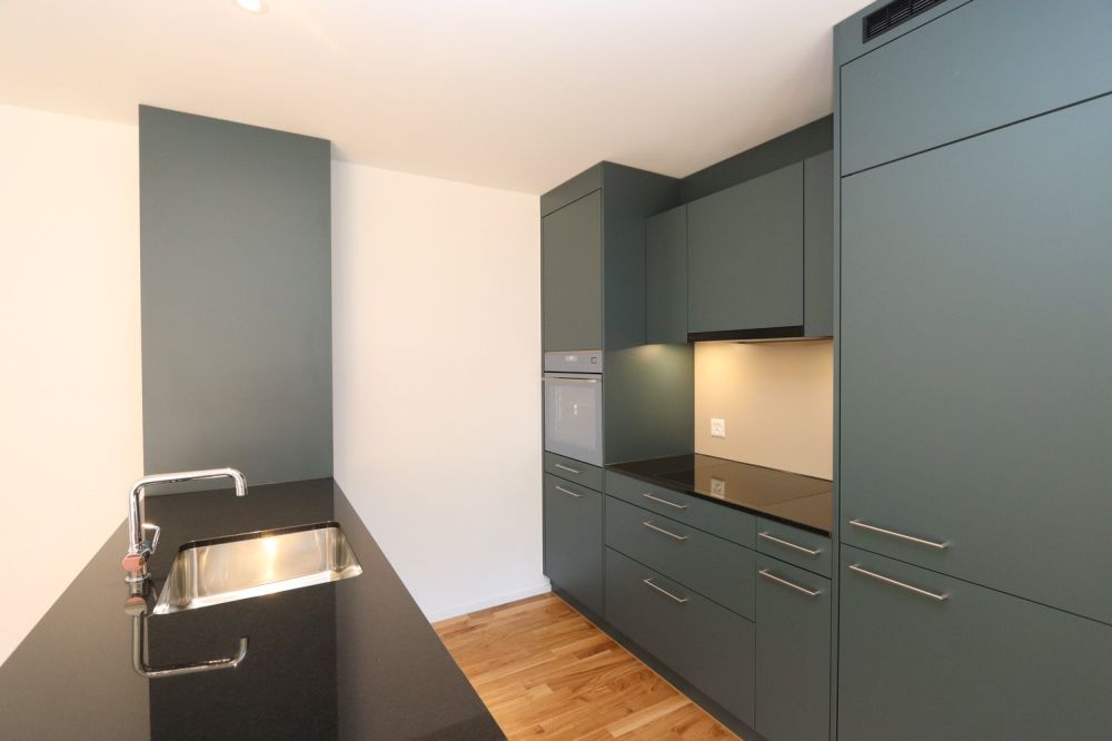 Helle 3.5-Zimmer-Dachgeschosswohnung (94 m²) - Küche