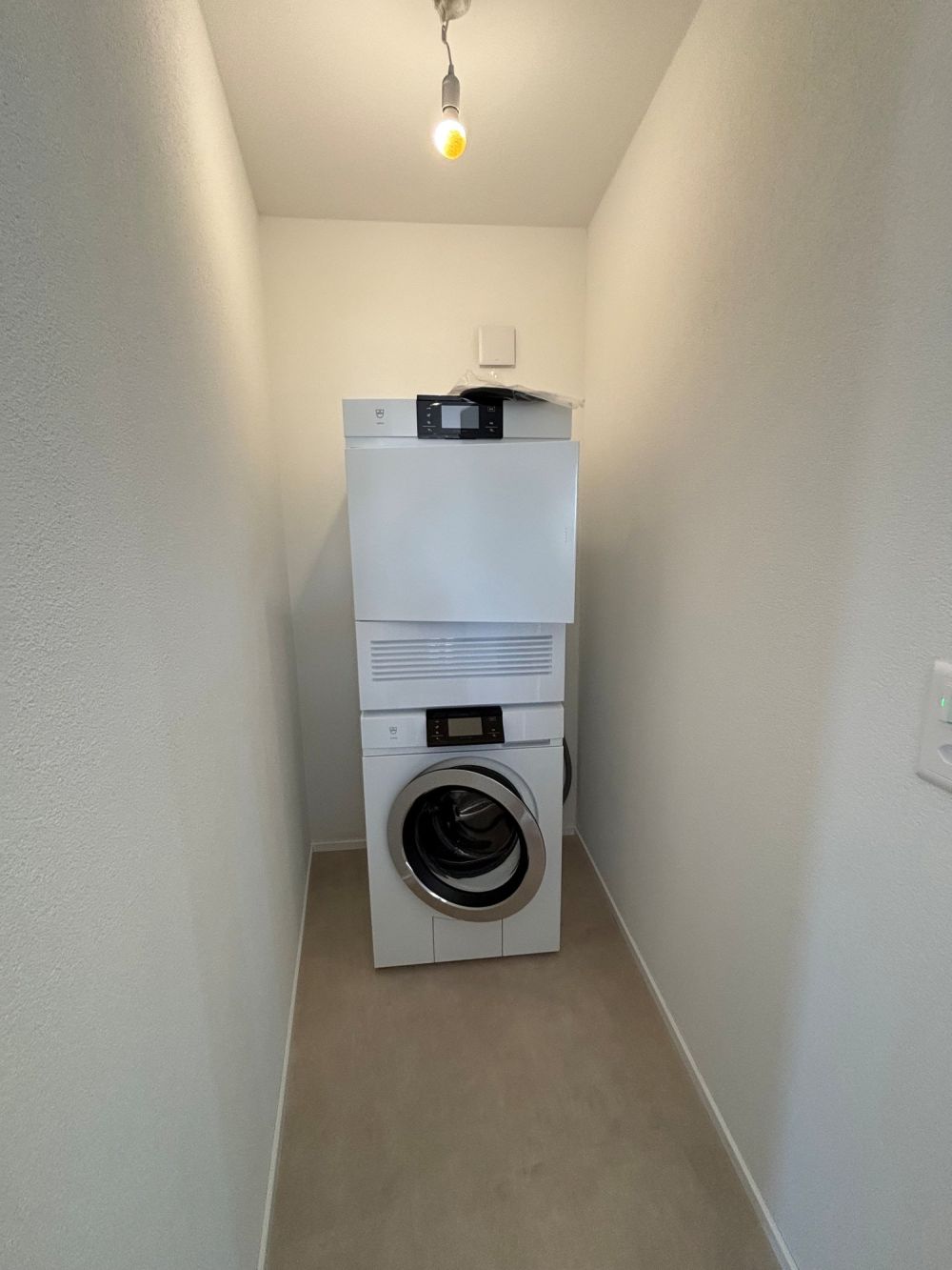 NEUBAU - Moderne 4.5-Zimmer-Wohnung mit Weitblick in Brügg - Bild 9
