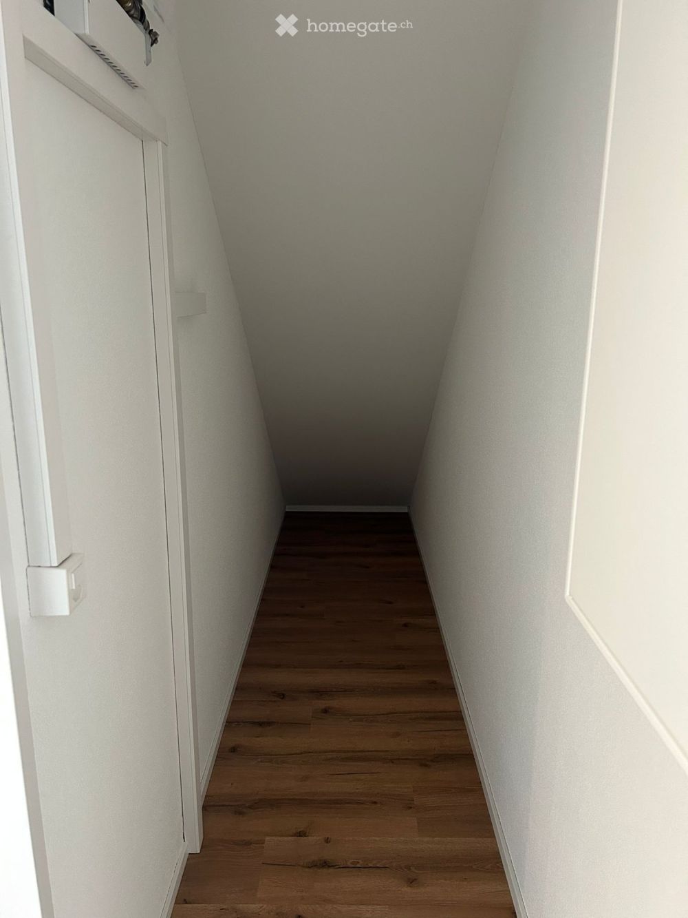 Moderne 2.5-Zimmer-Neubau-Wohnung mit Seeblick in Wollerau - Bild 6