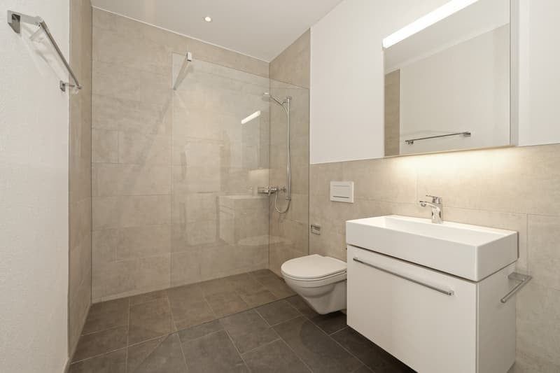 Neubauwohnung an traumhafter Lage direkt am Seeufer in Rapperswil-Jona - Bad