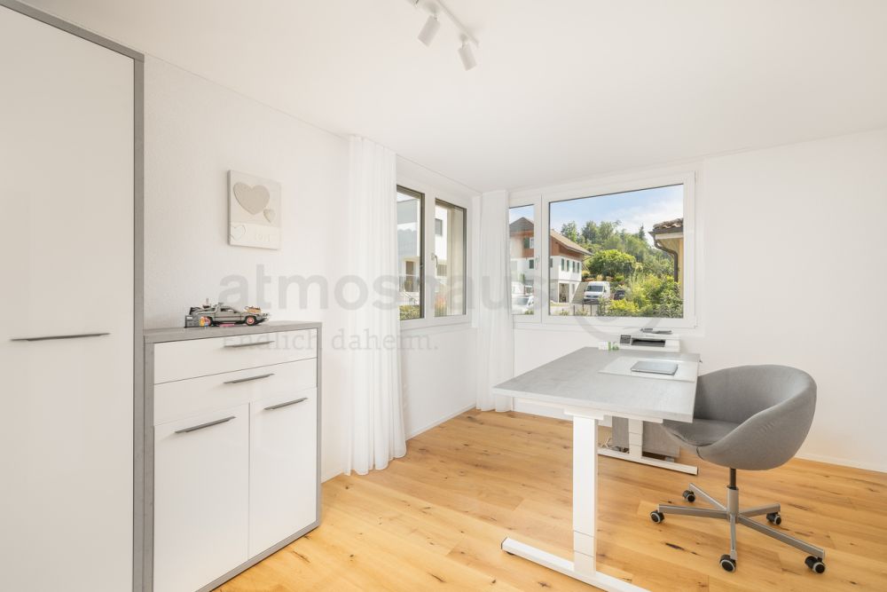 Neubau: 6.5-Zi.-Haus mit Attika, Garten & Top-Lage bei Rheinfall - Bild 6