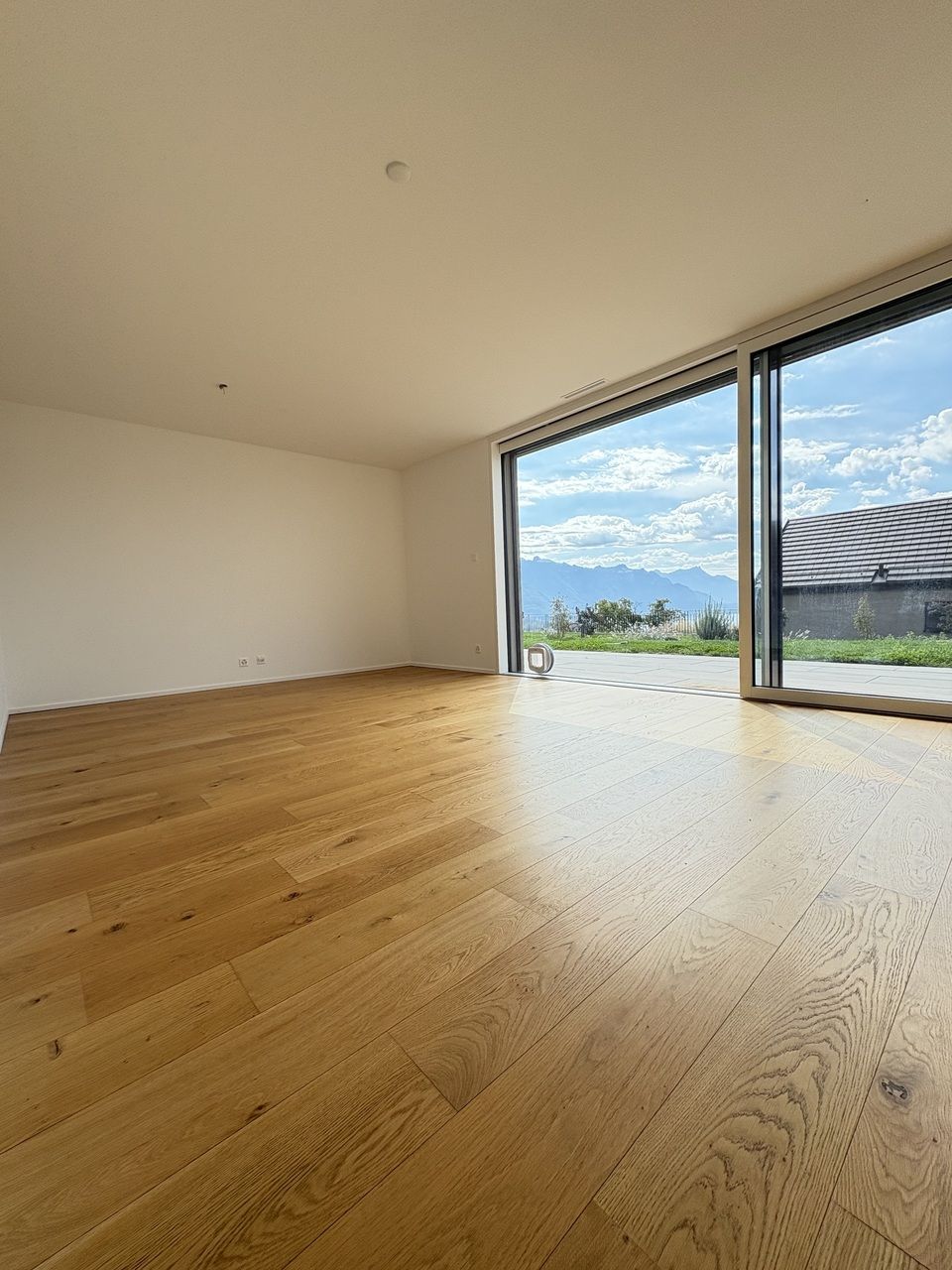 Superbe 3.5 pièces avec jardin et vue sur le lac à Chardonne - Bild 6