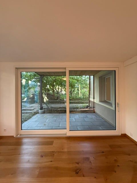 Erstvermietung nach Renovation, grosszügige 3.5-Zimmer-EG-Wohnung mit Terrasse und Garten - Bild 8