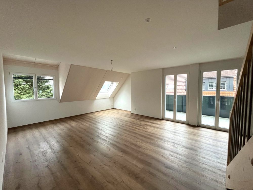 Moderne 3.5-Zimmer-Dachwohnung im Neubau - Bild 1