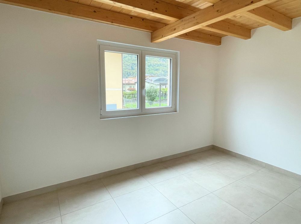 Nuova villetta unifamiliare con giardino a soli 5 minuti da Biasca - Bild 10