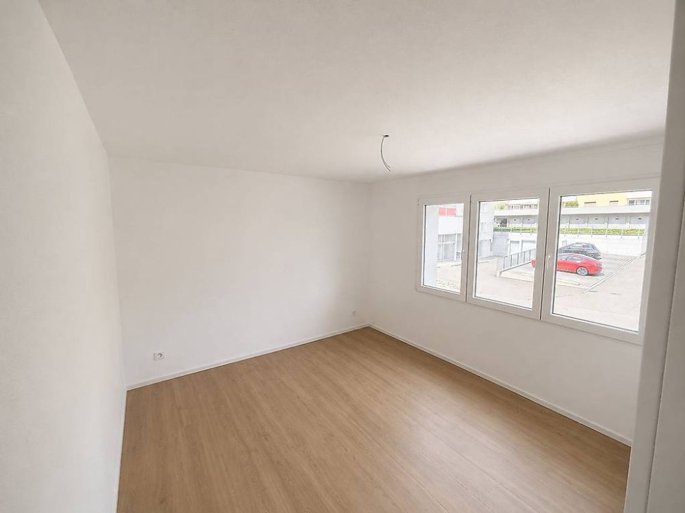 Moderne 4.5 Zimmer EG-Wohnung an zentraler Lage in Gossau - Bild 3
