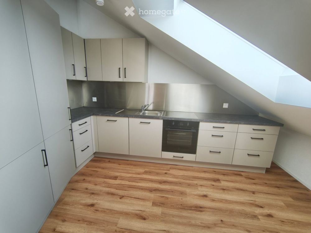 Neue, helle 3.5-Zimmer Dachwohnung - Bild 2