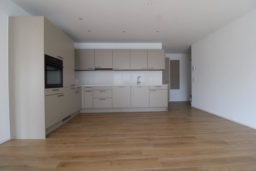 Moderne 3.5-Zimmer-Wohnung mit grosszügigem Balkon in Niederuzwil - Bild 3