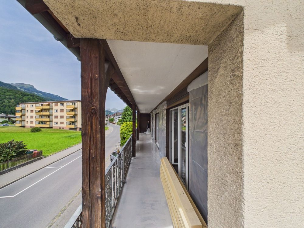 Moderne 4.5-Zimmer-Wohnung mit Balkon und Kamin in Mels - Image 9